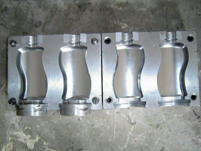 Pet Preform Blow Mold